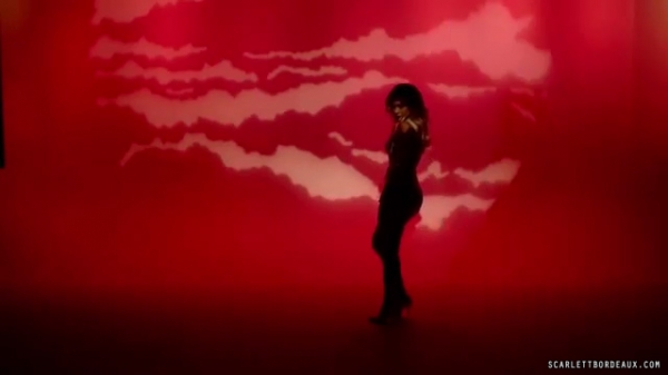 realscarlettbordeaux20180720_Still089.jpg